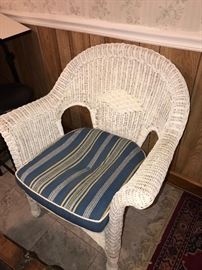 WICKER CHAIR
