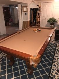 POOL TABLE 