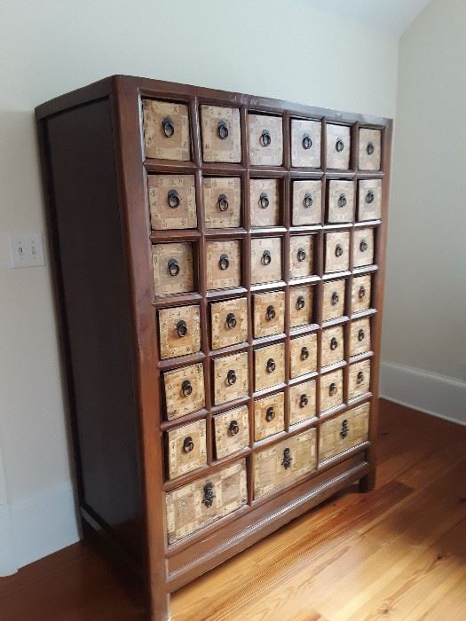 Beautiful Antique Asian chest 