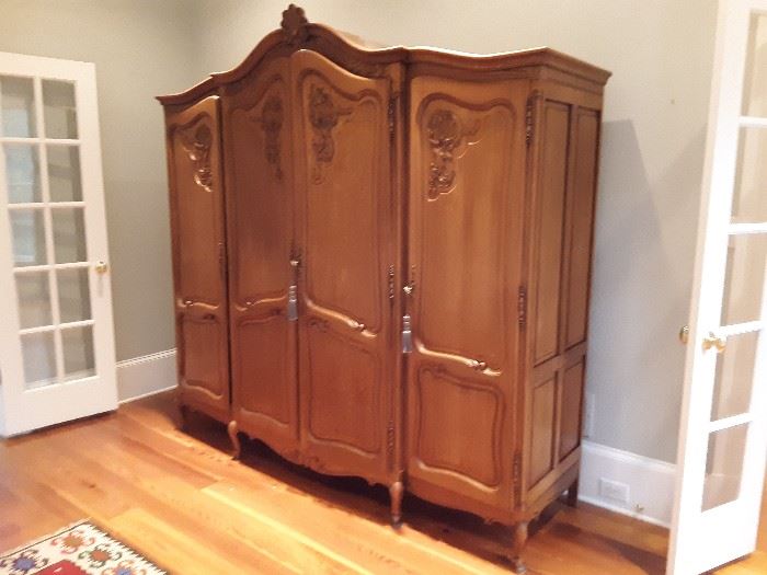 Huge armoire chest - amazing!