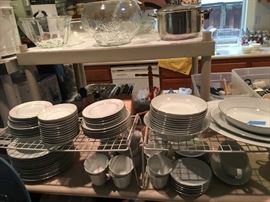 12 place setting - SEYFI Chateau China Set