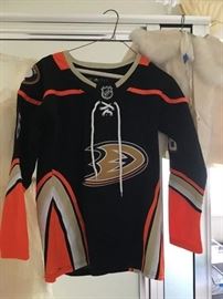 Anaheim Ducks Jersey - Small