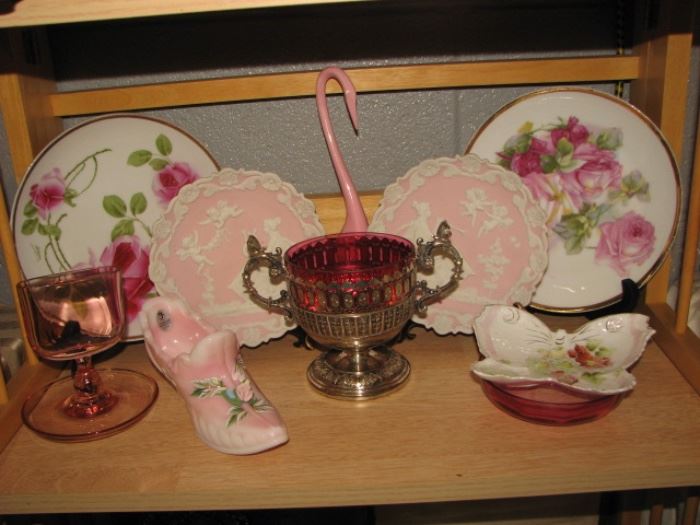 pink Wedgwood, antique celebratory chalice