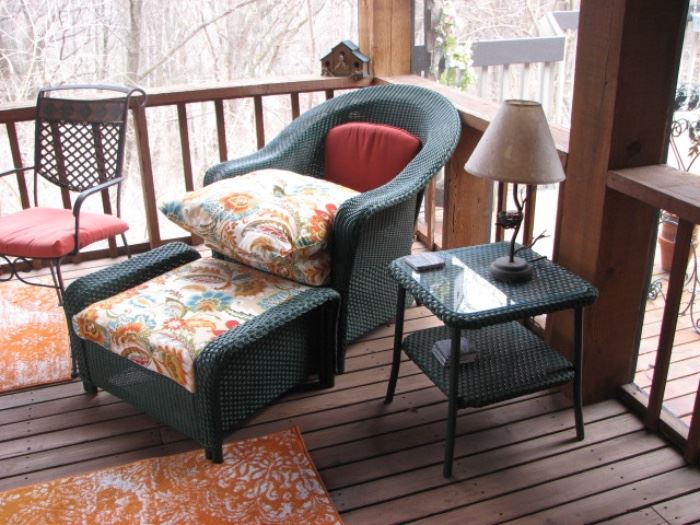 outdoor patio furnishings