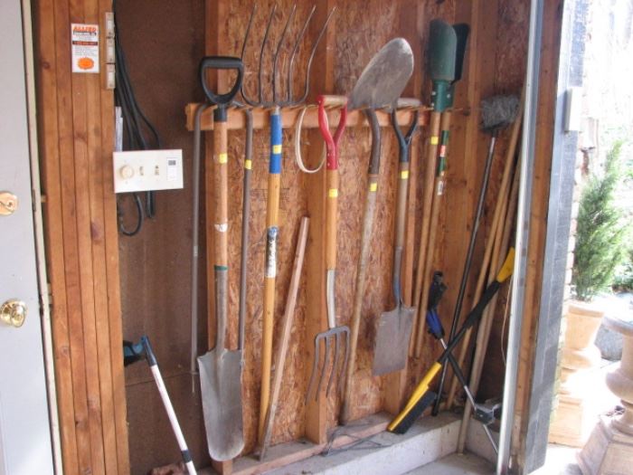 garden tools