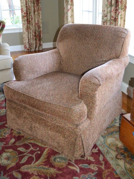 Second Furniture Guild swivel chair