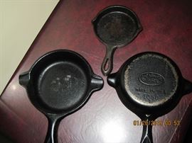 Wagner cast iron ash trays