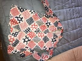 WOMEN'S VINTAGE CLOTHING