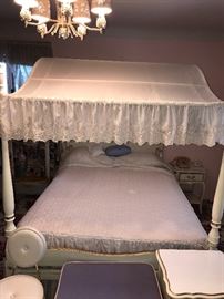FULL SIZE FRENCH PROVINCIAL  CANOPY BED