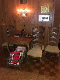 VINTAGE WOODEN TABLE WITH 4 CHAIRS