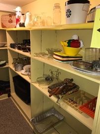 HOUSEHOLD ITEMS / KITCHENWARE 