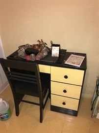 SMALL DESK AND CHAIR