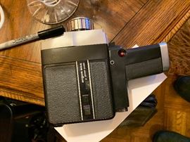 VINTAGE ARGUS 804 SUPER EIGHT INSTANT LOAD 8mm MOVIE CAMERA WITH CASE