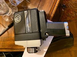 VINTAGE ARGUS 804 SUPER EIGHT INSTANT LOAD 8mm MOVIE CAMERA WITH CASE