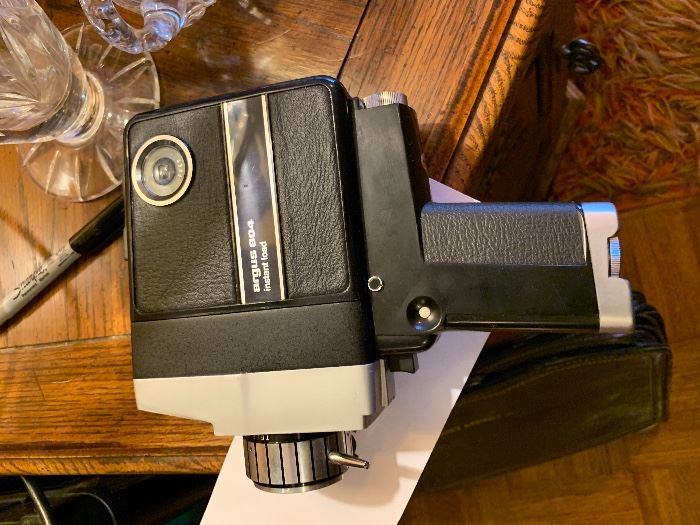 VINTAGE ARGUS 804 SUPER EIGHT INSTANT LOAD 8mm MOVIE CAMERA WITH CASE 