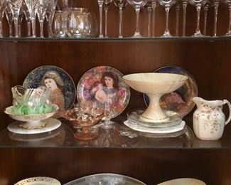 Glassware & collectibles 