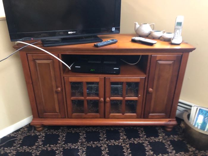 TV cabinet 