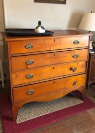 Antique chest of drawers