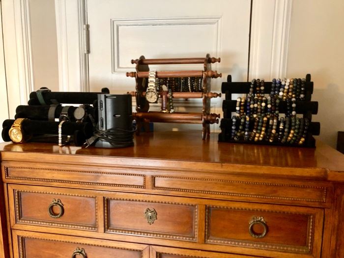 Men's jewelry