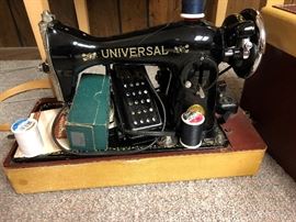 Universal Sewing Machine