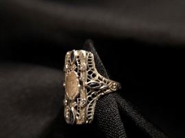 Antique 18 Karat Gold Ring