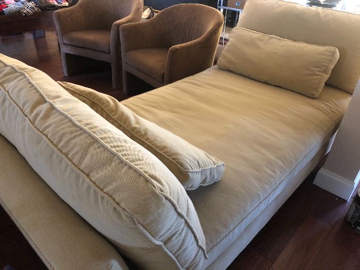 Crate & Barrel Chaise Lounge in great condition 