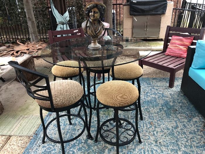 Round Glass Top Indoor / Outdoor Table with Iron Base 