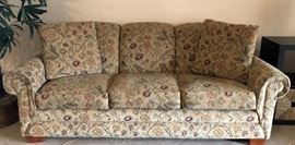 La-Z-Boy Sofa w Slumber Air Inflatable Bed
