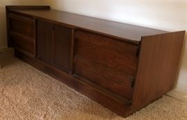 Vintage Lane Cedar Chest