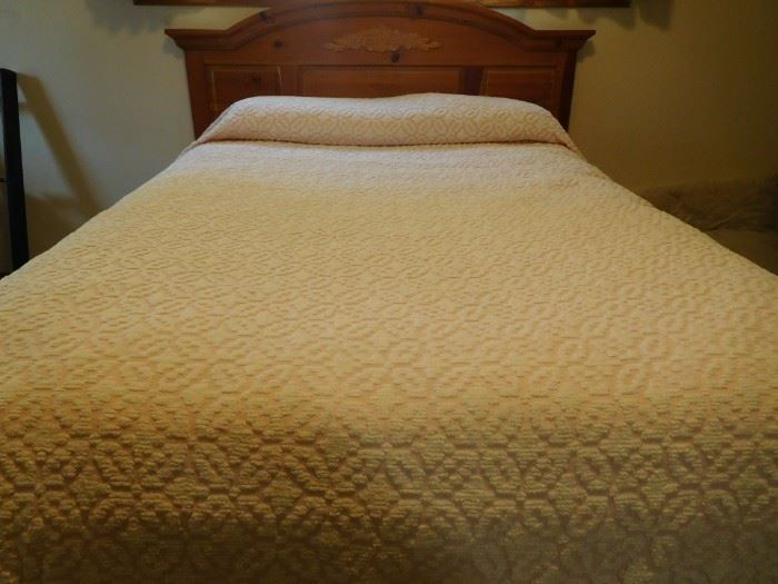 full size pink bedspread