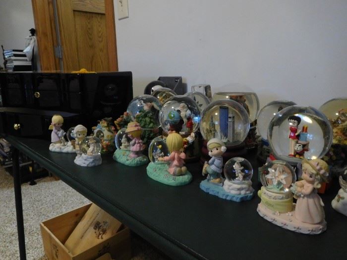 jewelry box, snow globes