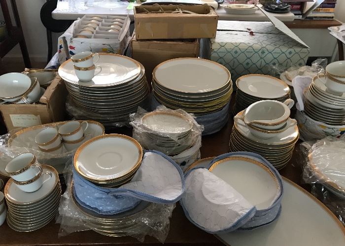 Enormous Noritake set, much never used in original boxes