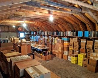 Over 30,000 vehicle brochures and vehicle literature from 1940-present. Will be sold in bulk and individually. A great opportunity for dealers and ebay sellers.