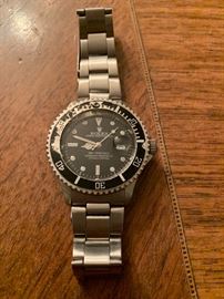 Rolex-not authenticated