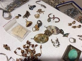 Costume jewelry 