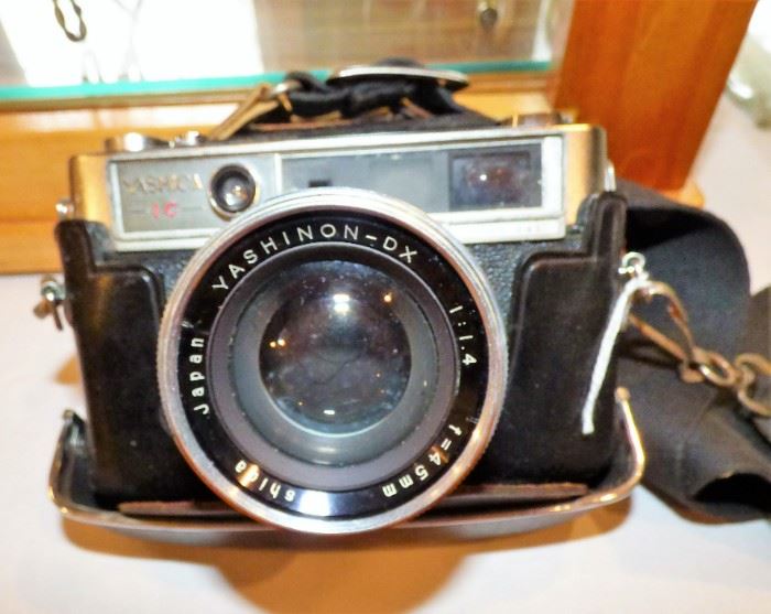 Vintage Yashica 35MM Camera