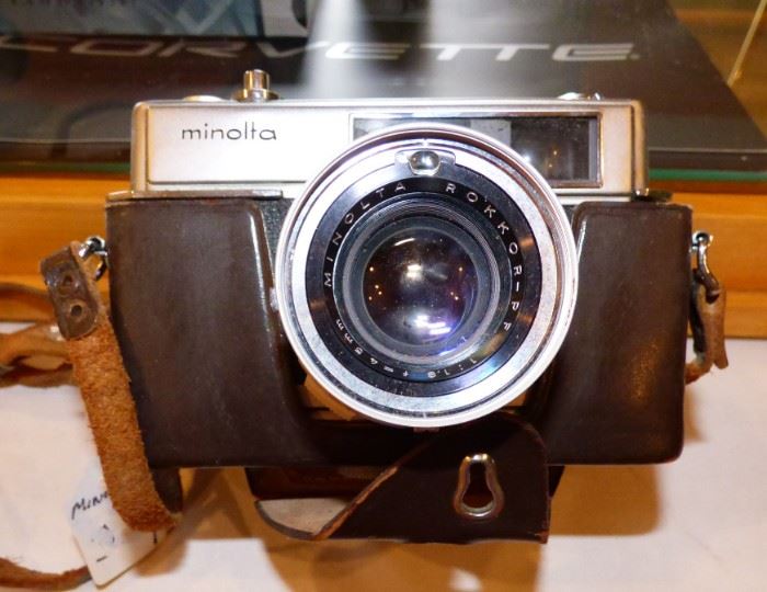 Vintage Minolta 35MM camera