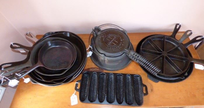 Cast Iron skillets Mostly Griswold, 2 Wagner
