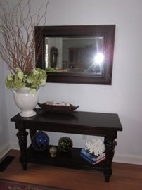 ACCENT TABLES AND MIRRORS
