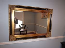 MANY STUNNING MIRRORS TO CHOOSE FROM