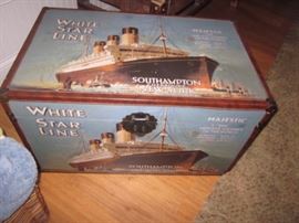 DESIGNER TRUNK FOR STORAGE