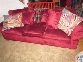 CRATE & BARREL STUNNING SOFA AND MATCHING LIVING ROOM SEATING