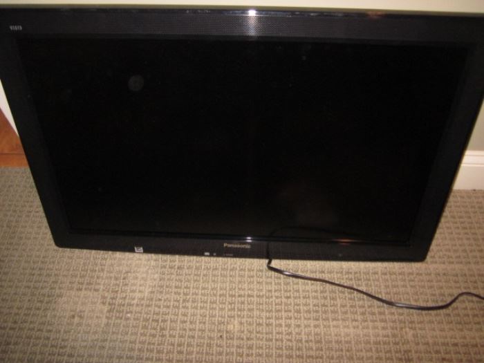 MANY HD FLAT SCREEN TV'S TO CHOOSE FROM
