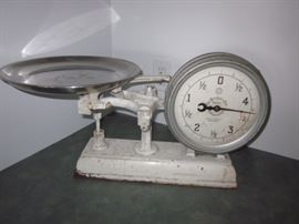 VINTAGE SCALE