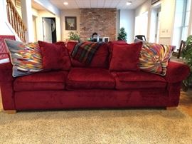 STUNNING PLUSH LIVING ROOM SUITE