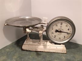 VINTAGE SCALE