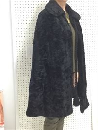 Curl lamb cape size 6 to 10