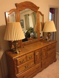 Cochrane Furniture - Oak Dresser
