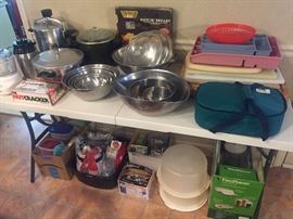 Assorted Kitchenware 