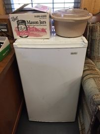 Kenmore Dorm Size Refrigerator 